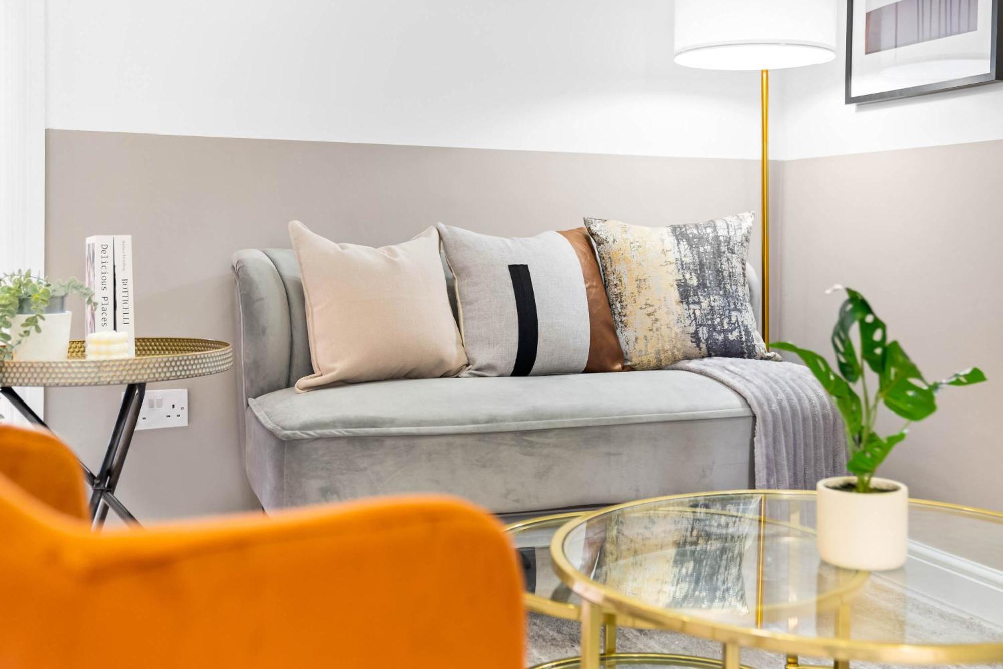 - Fast Wifi - Free Netflix - Near - Centre - Parking 2mr Apartment *
