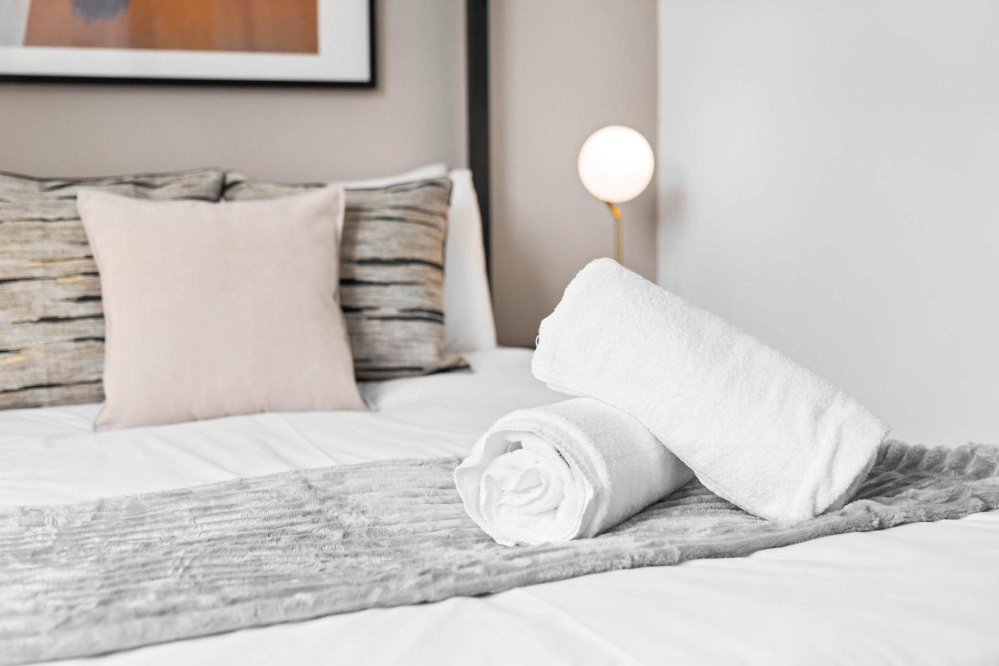 Apartment - Fast Wifi - Free Netflix - Near - Centre - Parking 2mr *